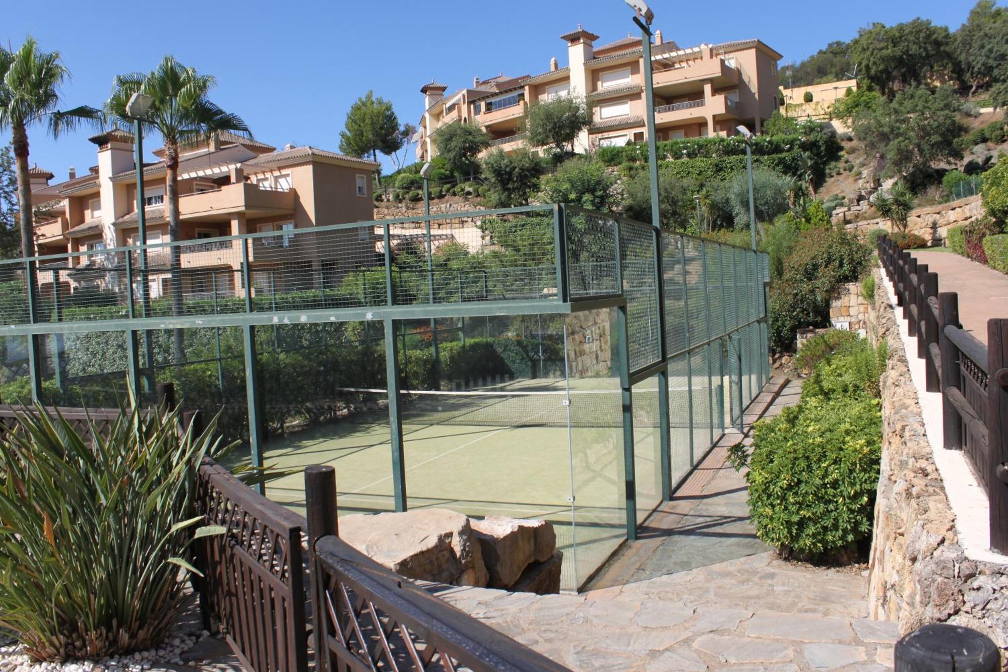 Elegant And Spacious Garden Apartment With Beautiful Views 欧赫恩 外观 照片